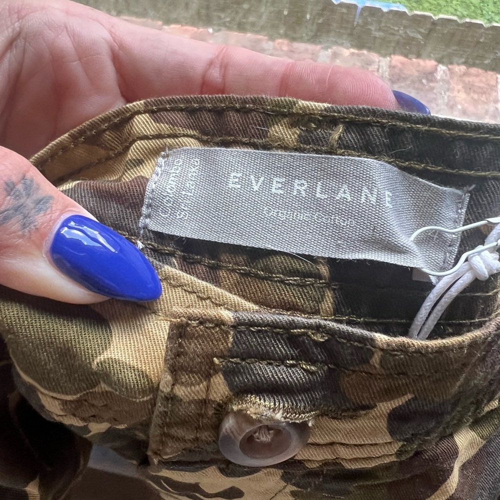 Everlane Women's Fatigue Barrel Camouflage Cargo Pants - Picture 5 of 7